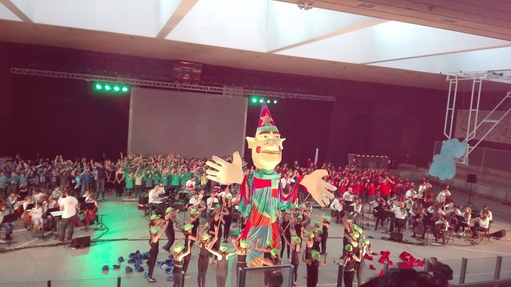 Cantata bianual del 2017 organitzada per les diferents escoles de Santa Perpètua de Moguda.